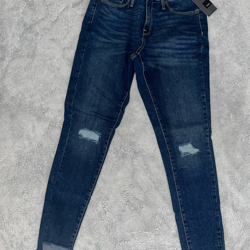 Mid Rise skinny Jeans NWT Mossimo brand
